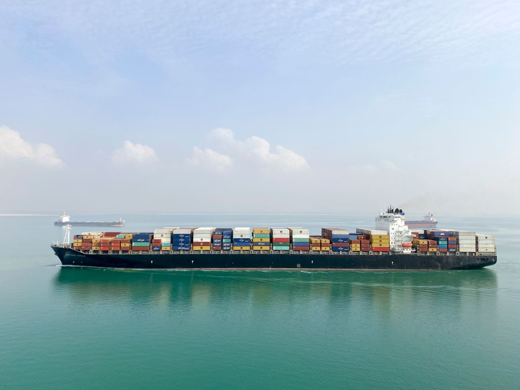 东莞到荷兰鹿特丹海运门到门价格港口作业